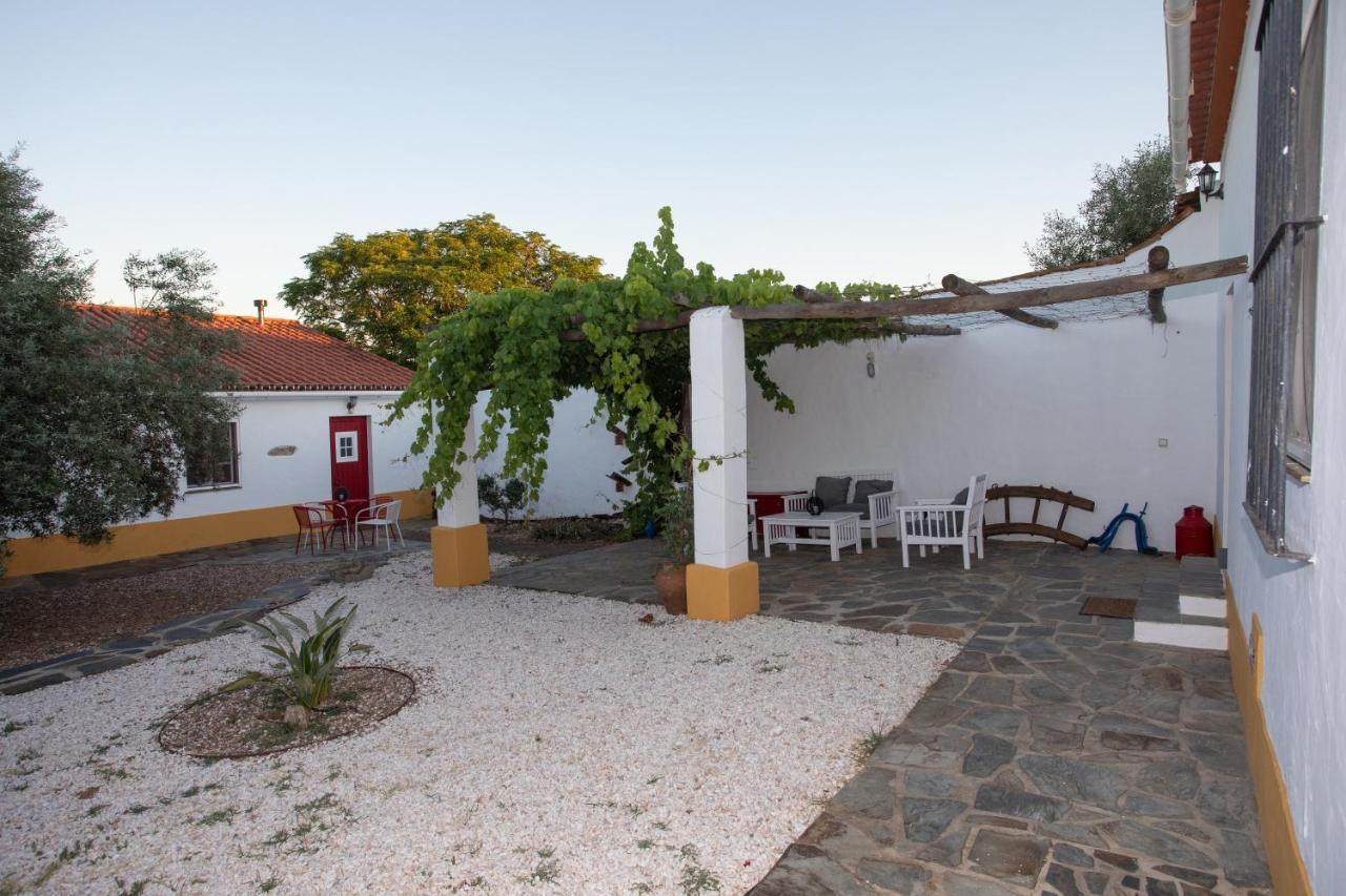 Monte Dos Vicentes Herdade Da Yucca Terena Exterior photo