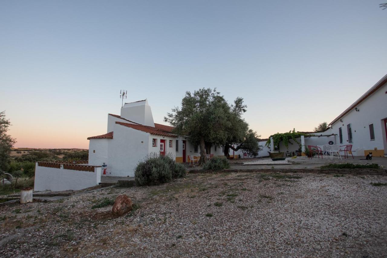 Monte Dos Vicentes Herdade Da Yucca Terena Exterior photo